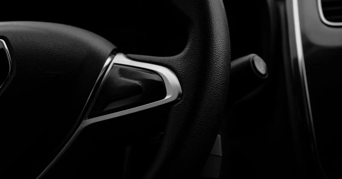 Comment le poids du volant influence votre vitesse de conduite