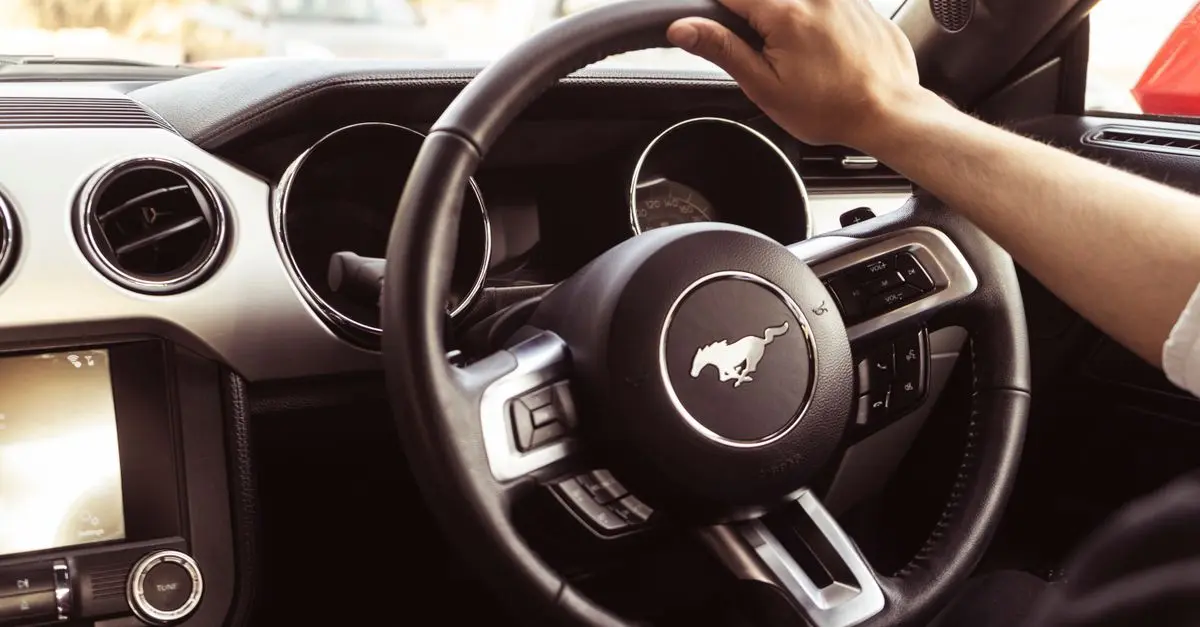 Comprendre l'impact du volant sur la vitesse de conduite