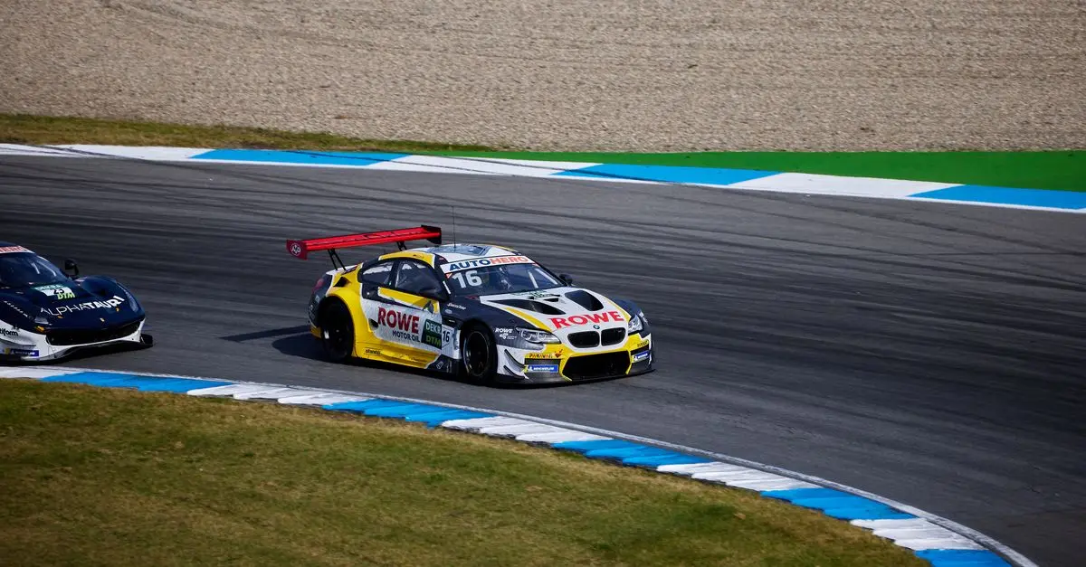 Guide pour débuter la course automobile amateur