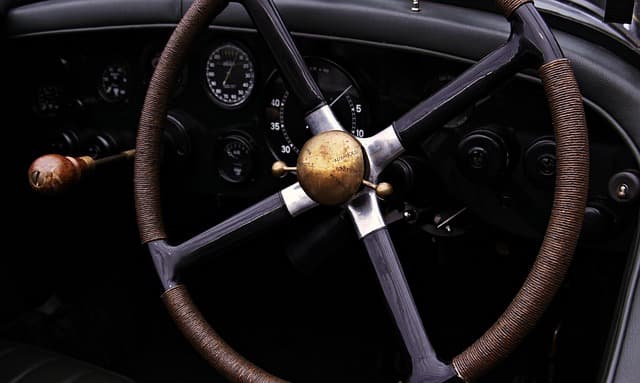 Les réglages de volant pour améliorer la vitesse de conduite